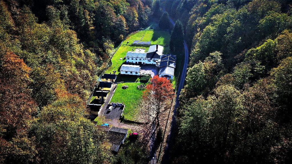 Mitten im Thüringer Wald
an einem Bach -